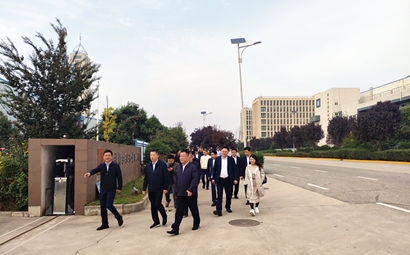 团市委、市贸促会、市青企协一行到钱柜qg777集团泾河工业园考察交流