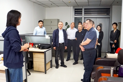 金辉一行赴西无二集团、西安资源等六户企业开展调研